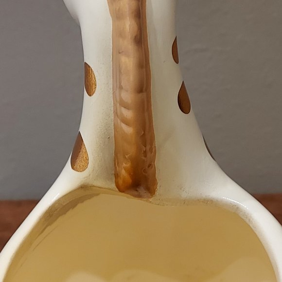 Charmed Aroma Giraffe Candle Holder - Picture 7 of 9